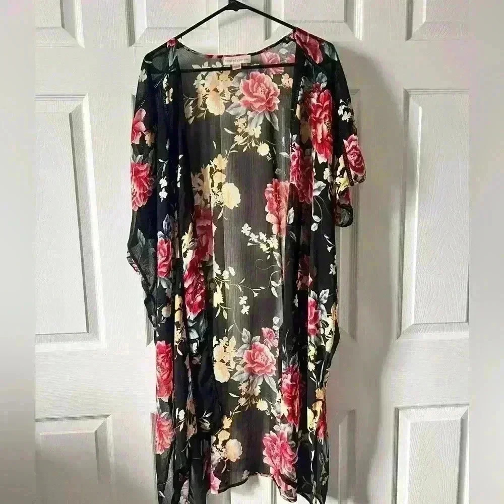 Beautiful Floral Woman’s Kimono